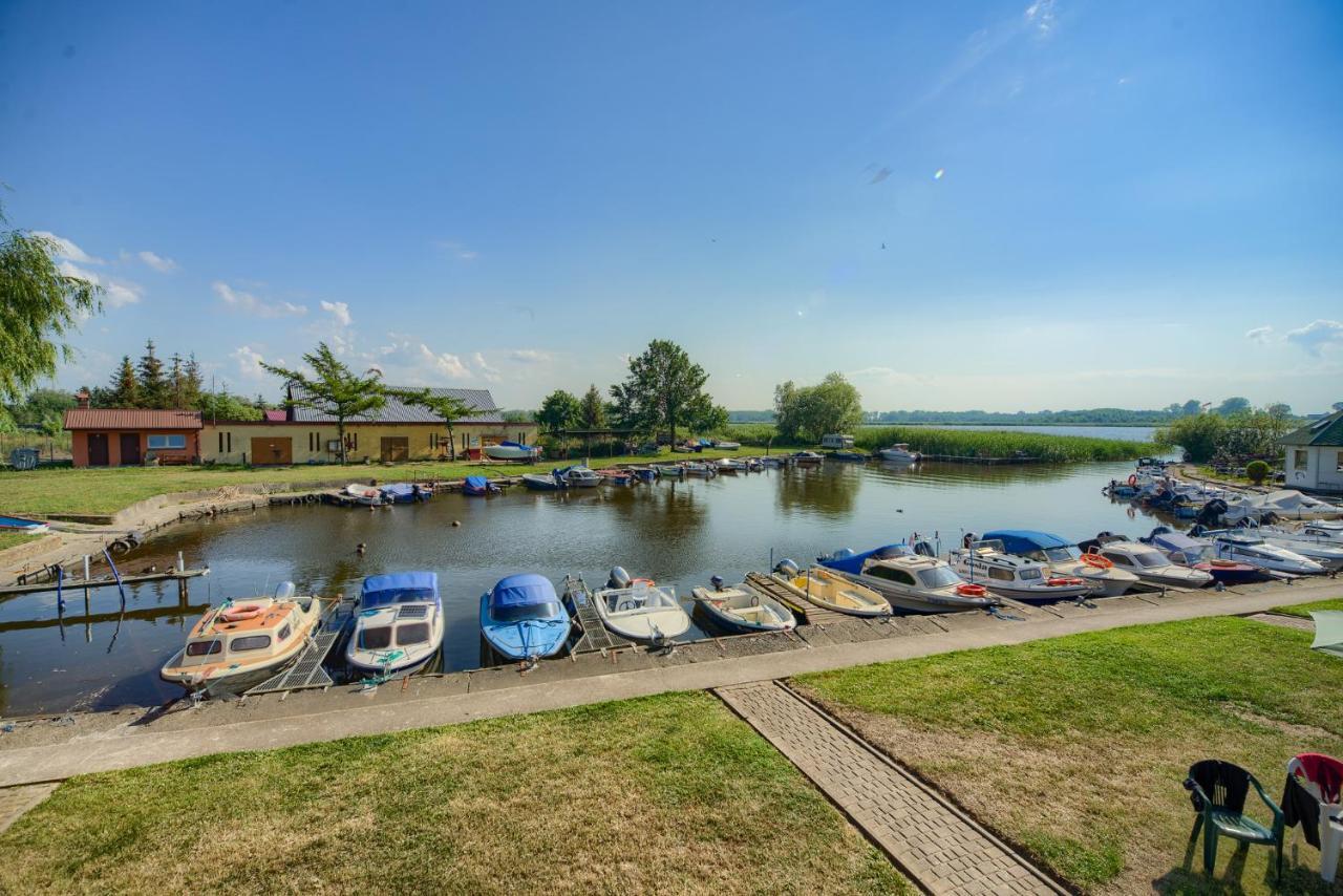 Domki Przy Zalewie Cammin in Pommern Exterior foto